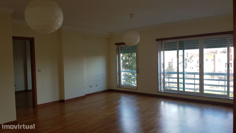 Apartamento T1 VFX 750€