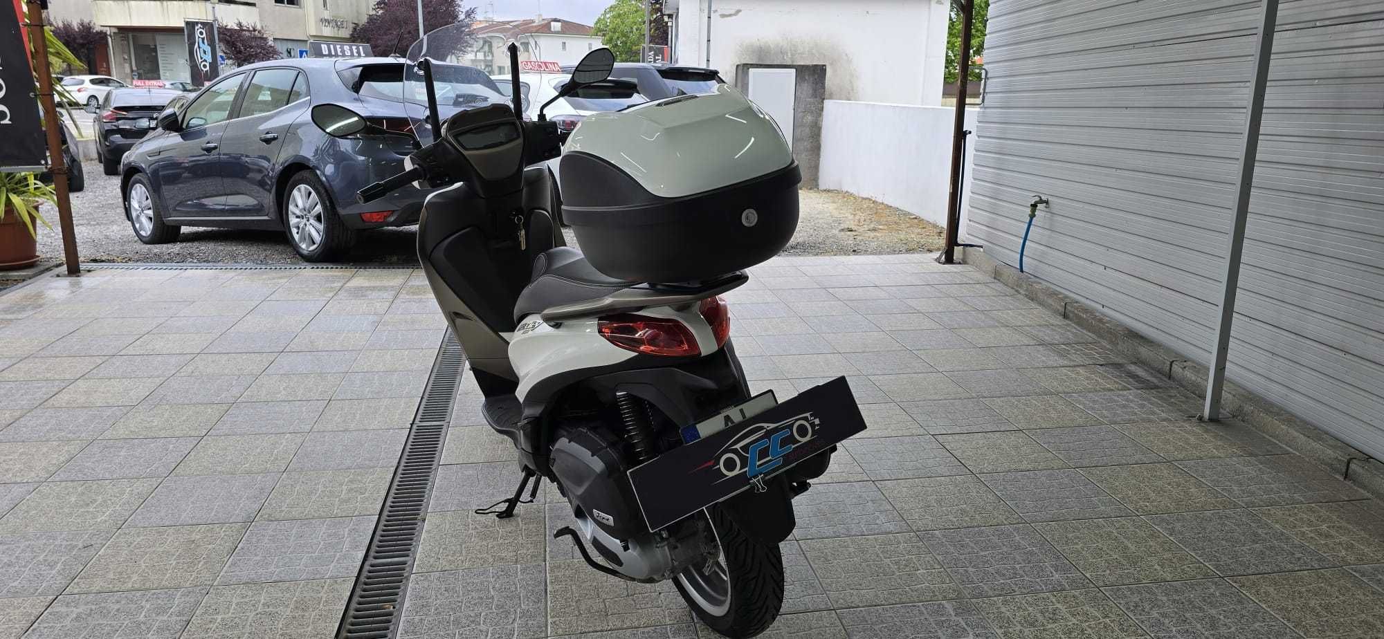 PIAGGIO 125 Como Nova
