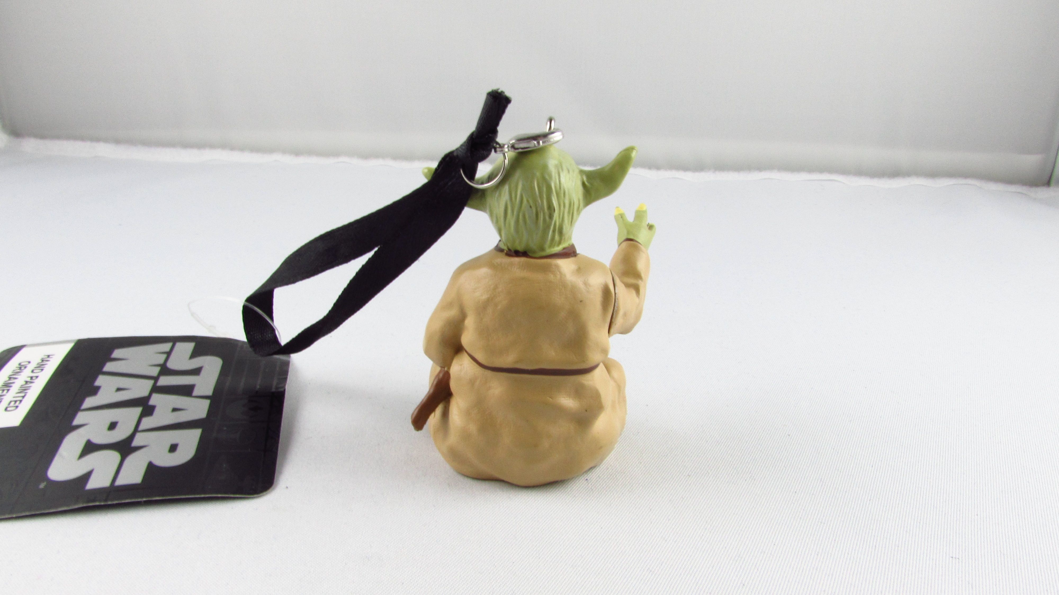 DISNEY Lucasfilm Star Wars Ręcznie malowana Yoda Figurka Zawieszka