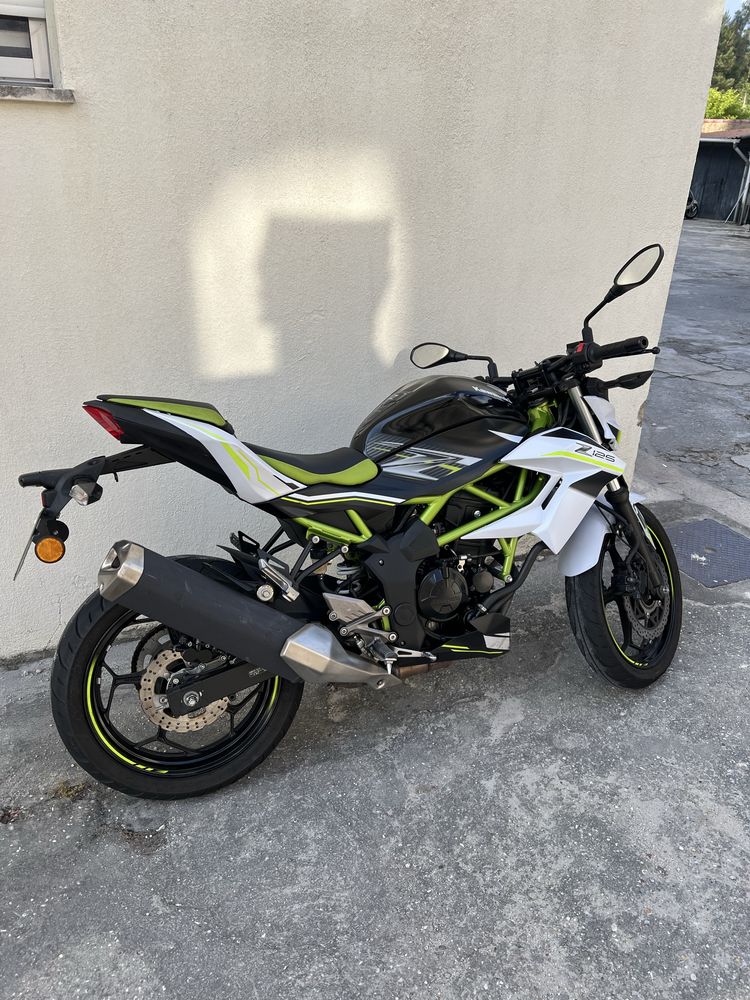 Kawasaki Z 125 .