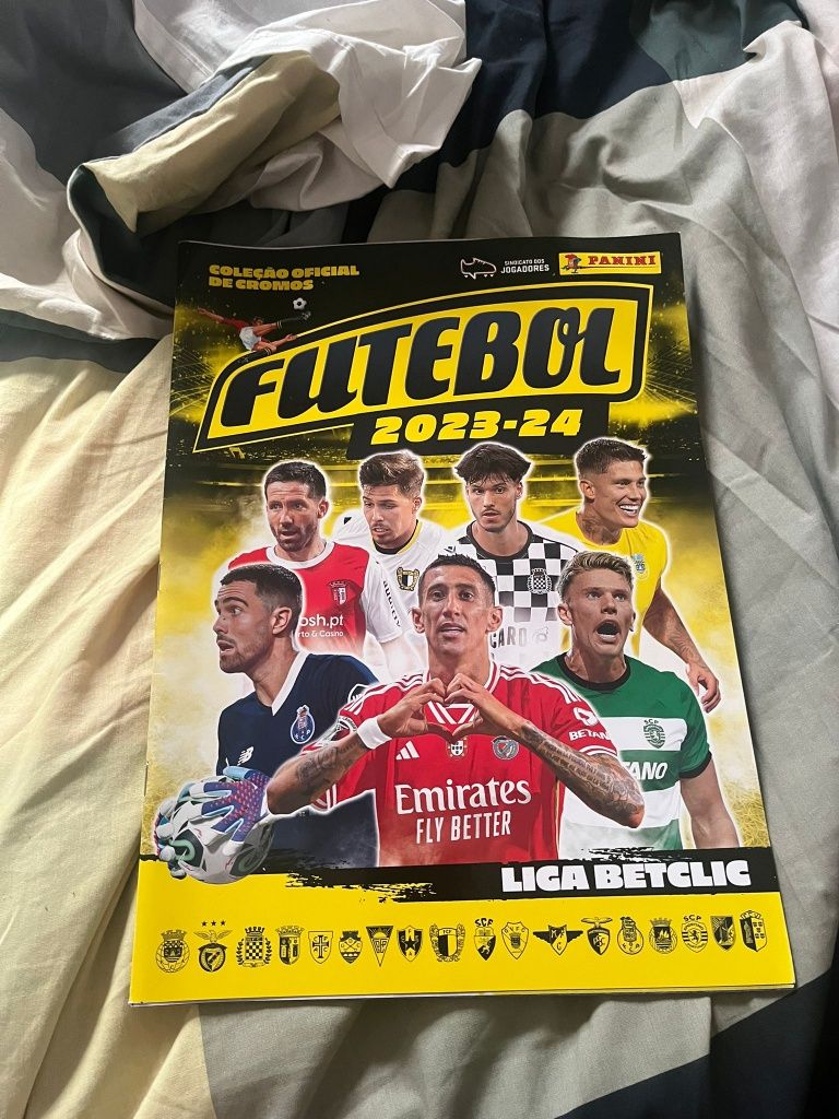 Caderneta Futebol 23-24 Vazia