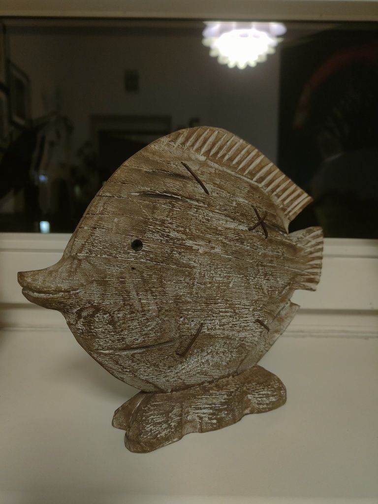 Ryba z drewna z recyklingu