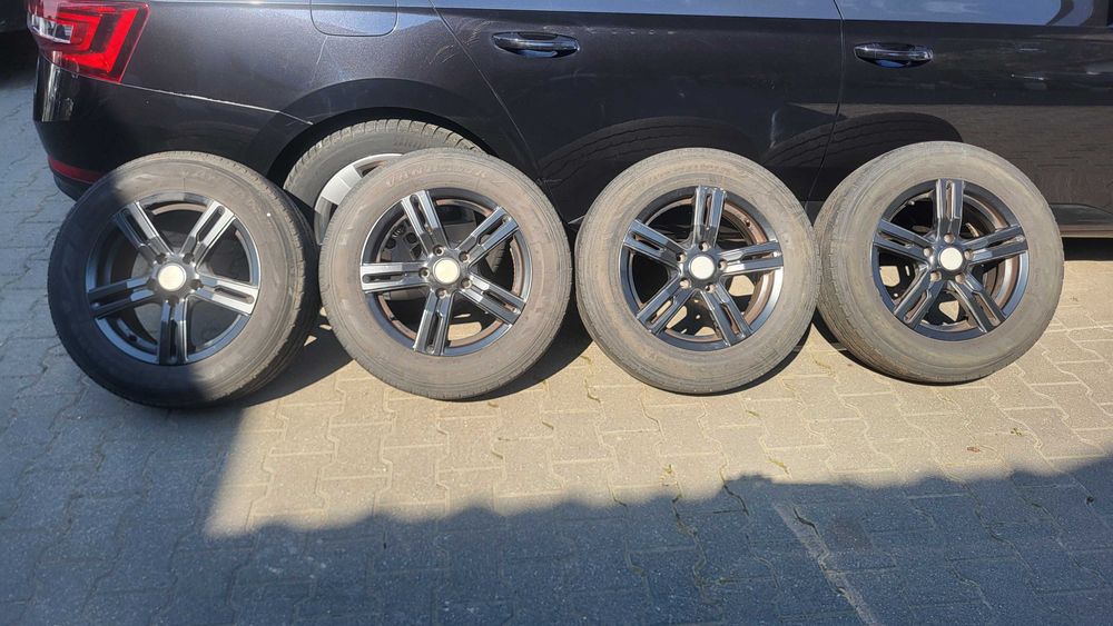 Komplet kół Opel Vivaro, Renault Trafic, Nissan Primastar 206x65x16C