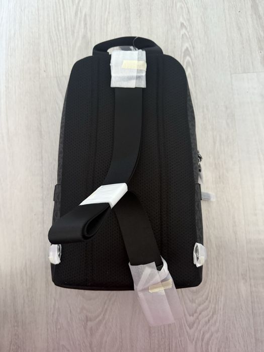 Продам мужскую сумку Michael Kors