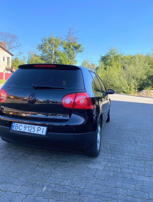 Volkswagen Golf V