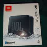 JBL go essential