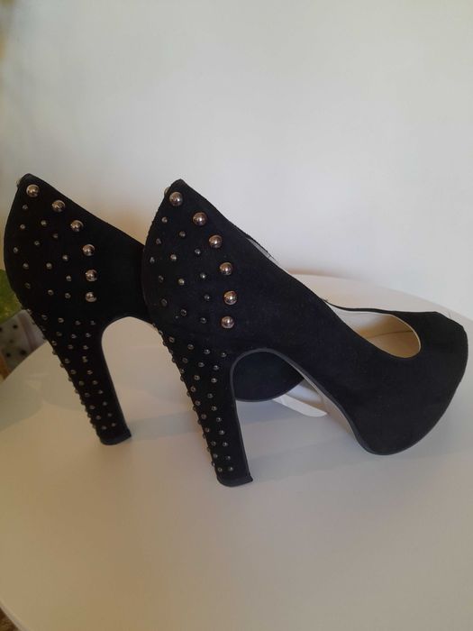 buty na obcasie/platformie czarne 38/39