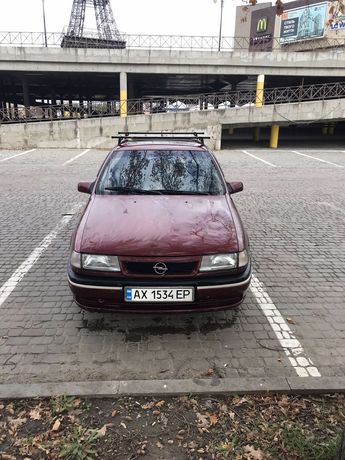 Opel Veсtra A 1.6 бензин 1993 года