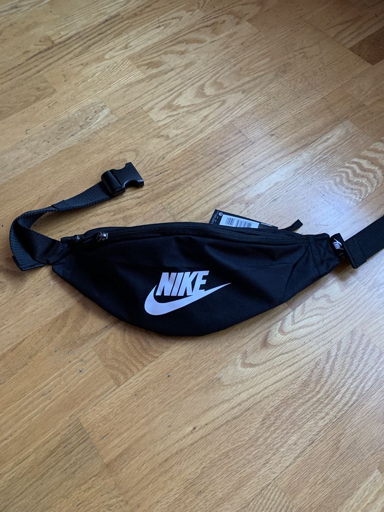 Бананка Nike, сумка