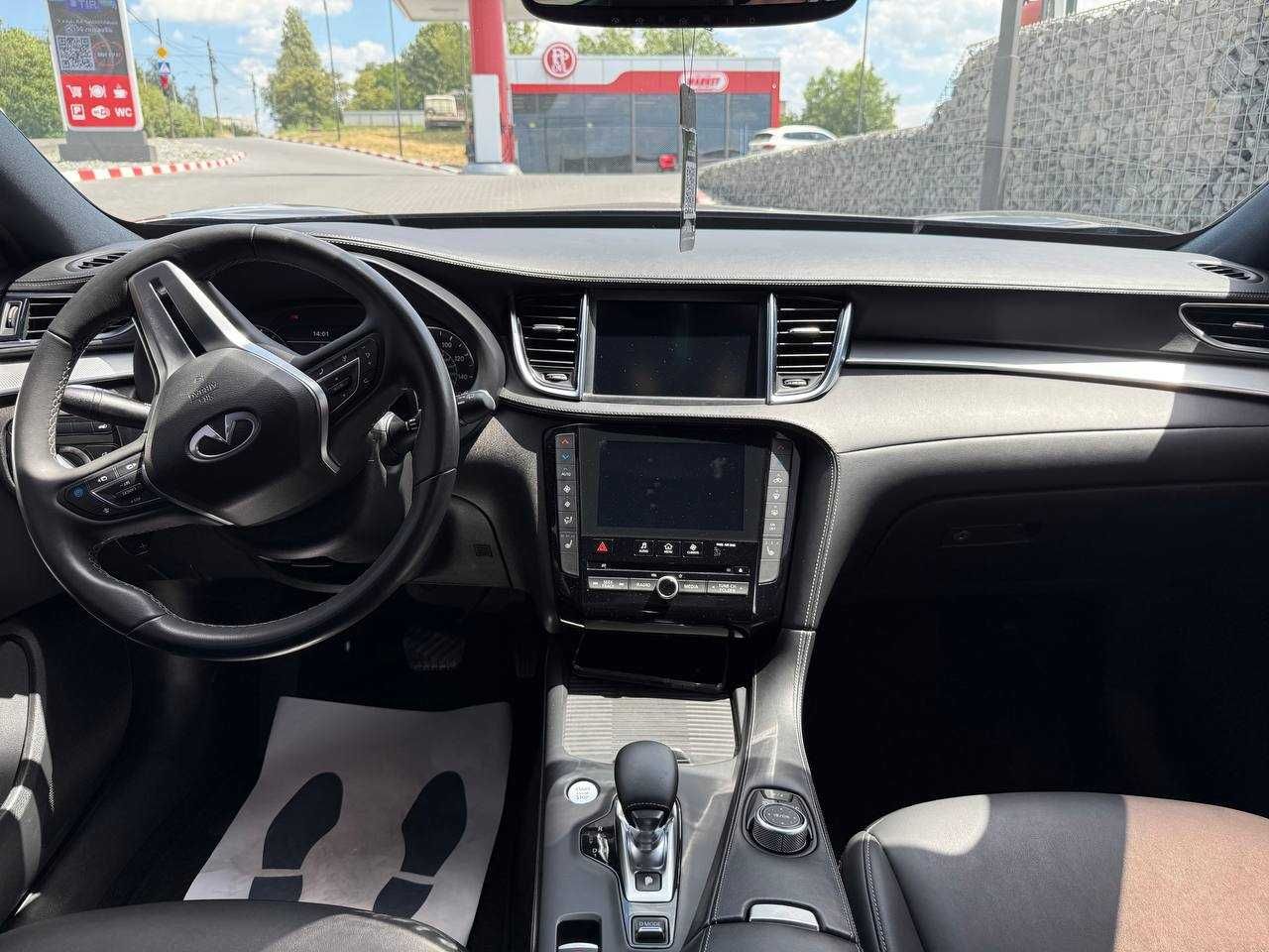 Продам Infiniti QX50 2021