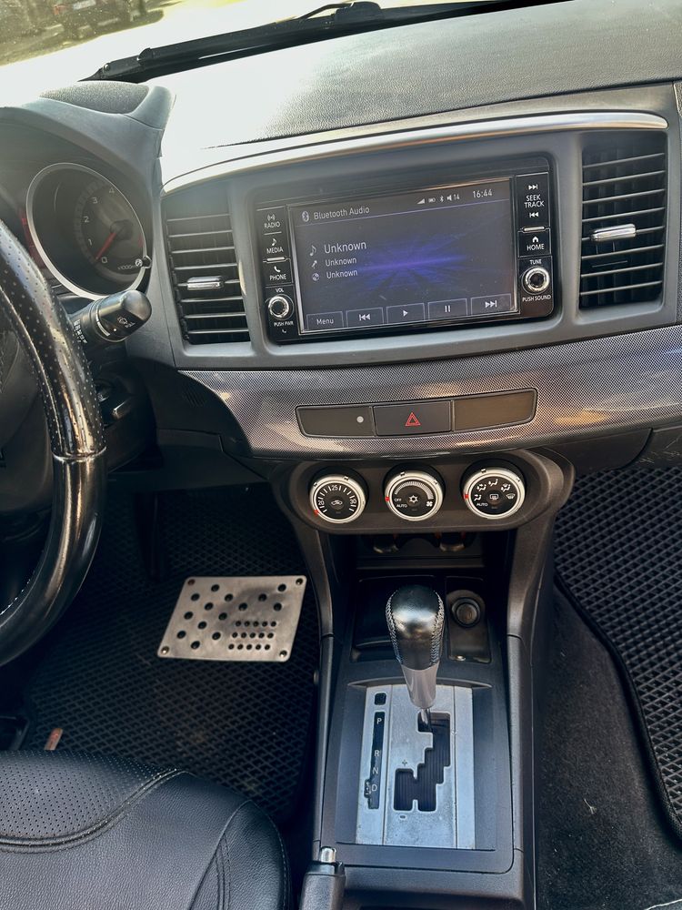 Продам Mitsubishi Lancer X