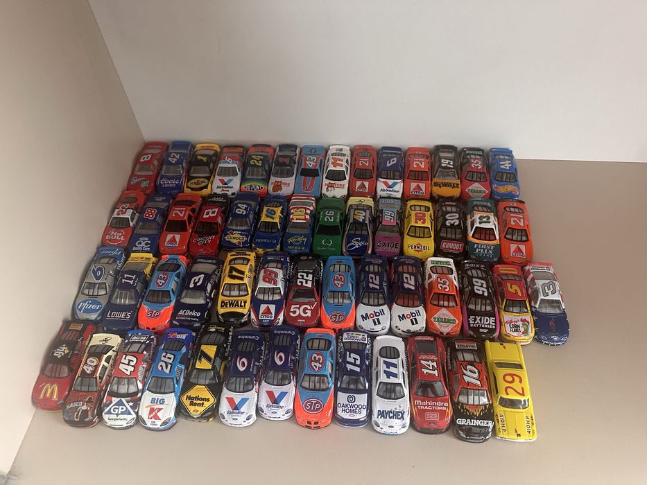 Nascar 1:64 kolekcja
