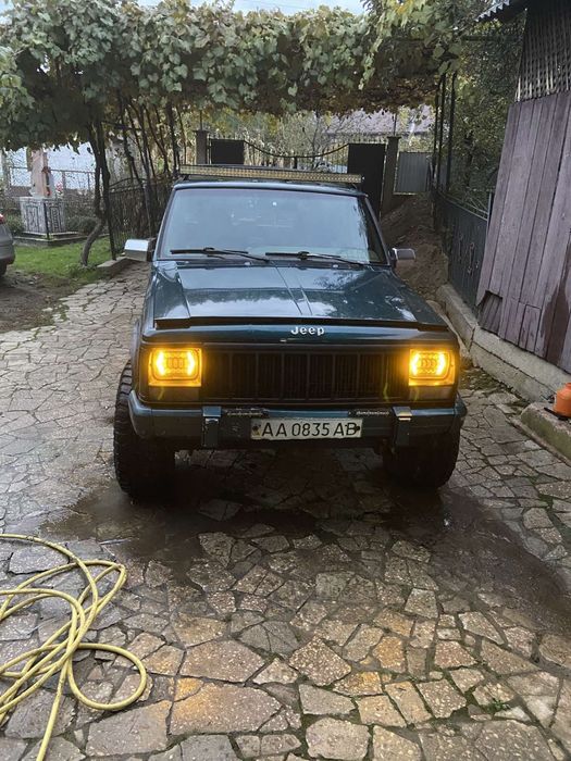 Jeep Cherokee 1990