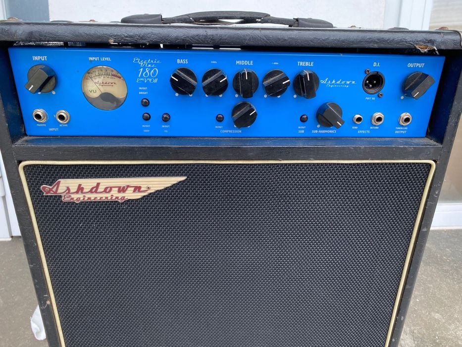 Combo Amplificador para baixo