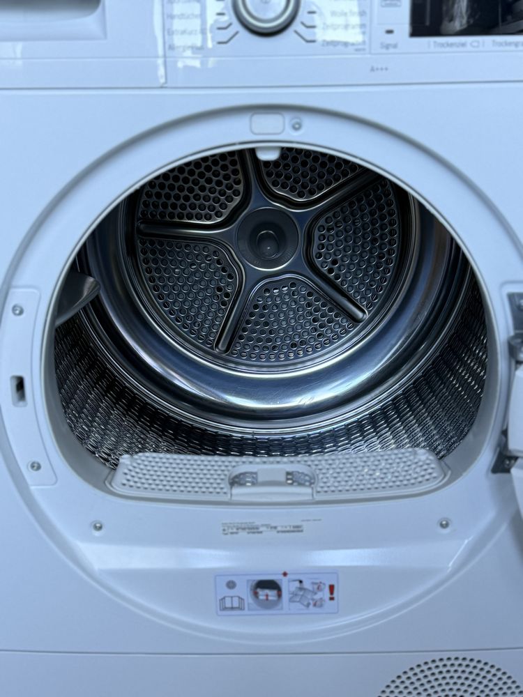 Сушильна машина Bosch WTW875W0