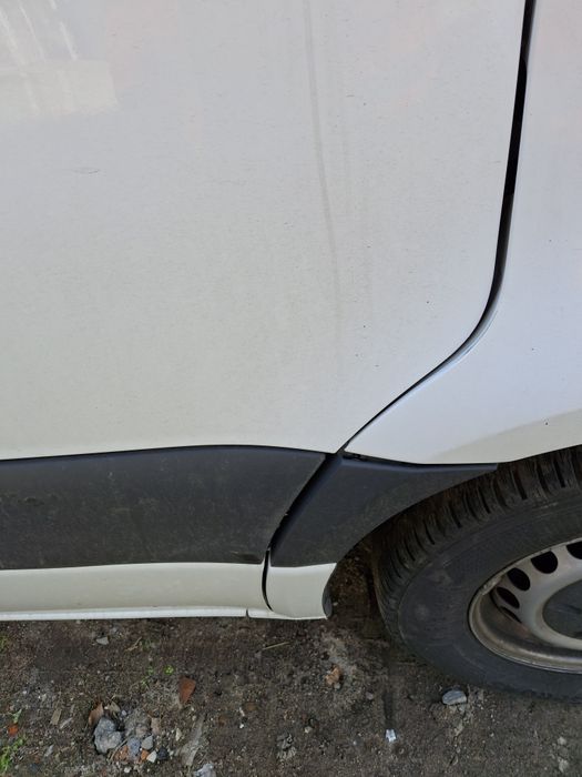 Drzwi prawe przód Sprinter W907 W910 białe kompletne