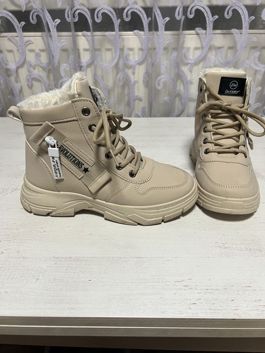 Ботинки жіночі зима