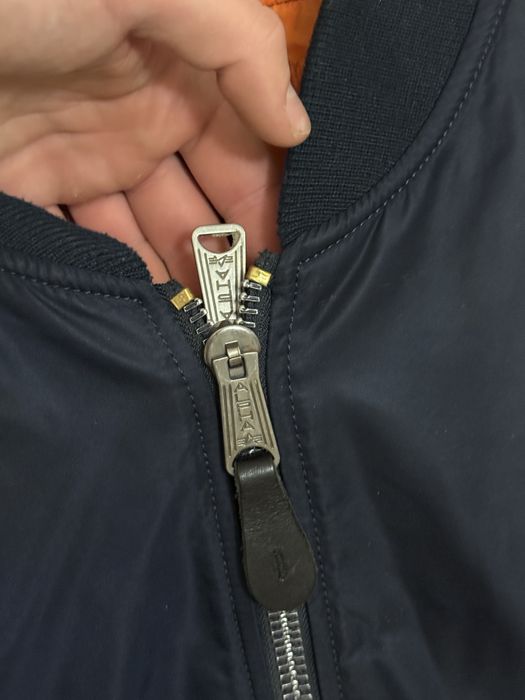 Двосторонній бомбер Alpha Industries L