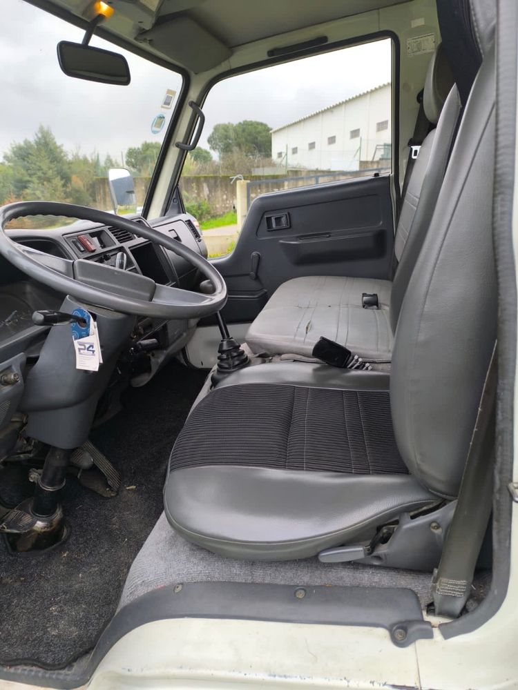 Toyota Dyna 150 rodado simples
