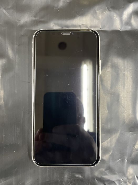 Iphone 11 продам