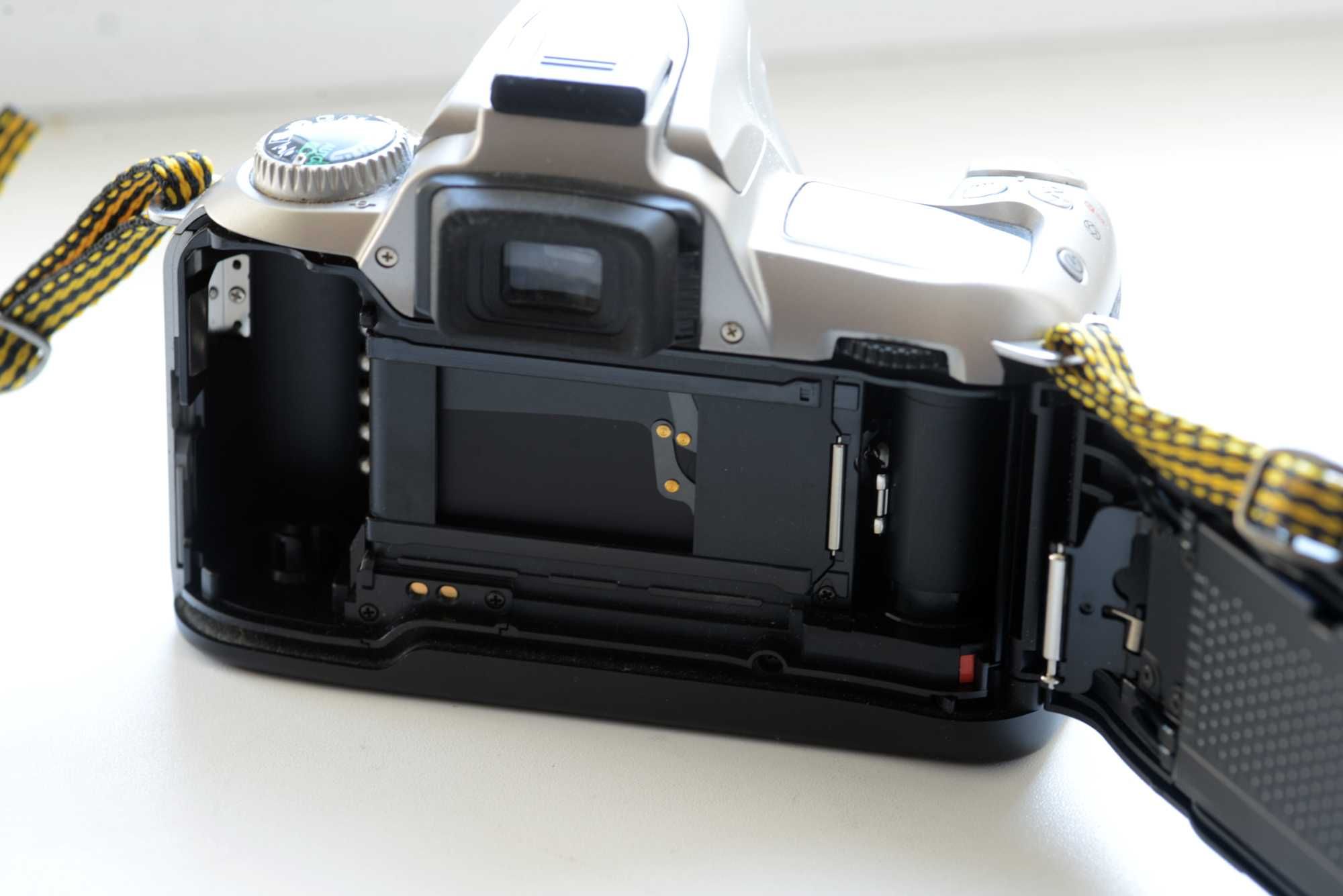 Nikon F55 Body плівковий фотоапарат