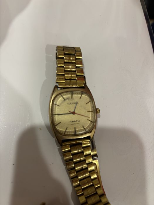 Різні  годинники