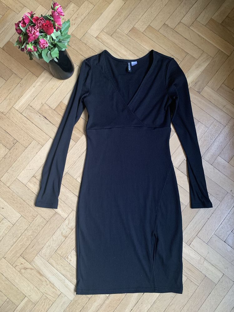 Sukienka wizytowa czarna H&M 36 S przed kolano dopasowana elegancka