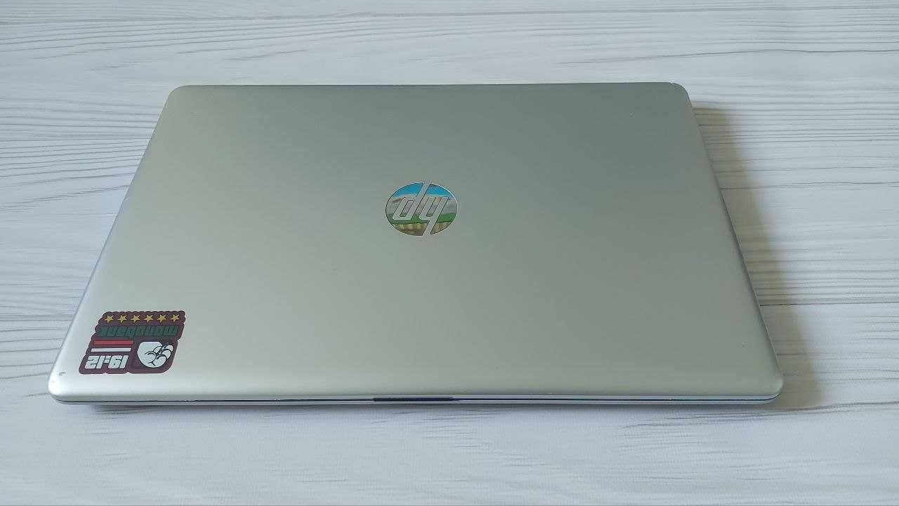 Ноутбук HP 15-bw635ur