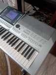 Keyboard Yamaha s710
