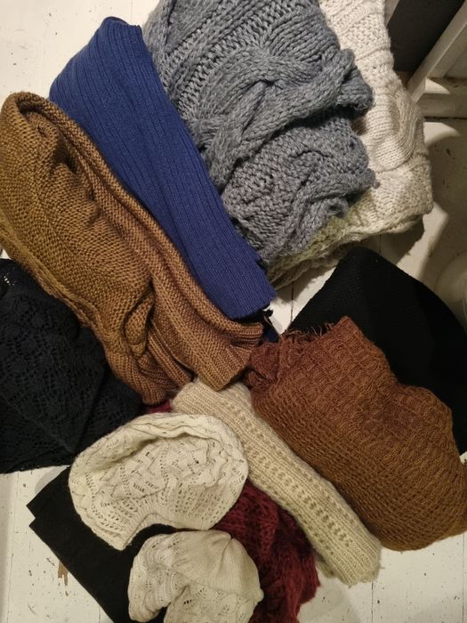 Damskie swetry ponczo szale kurtka M/L