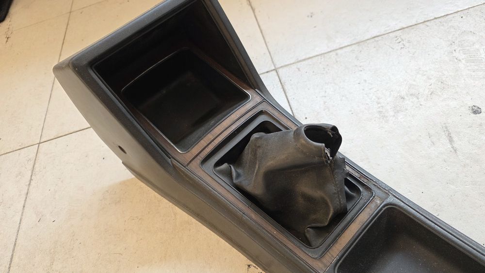 Consola Datsun B310 Sunny