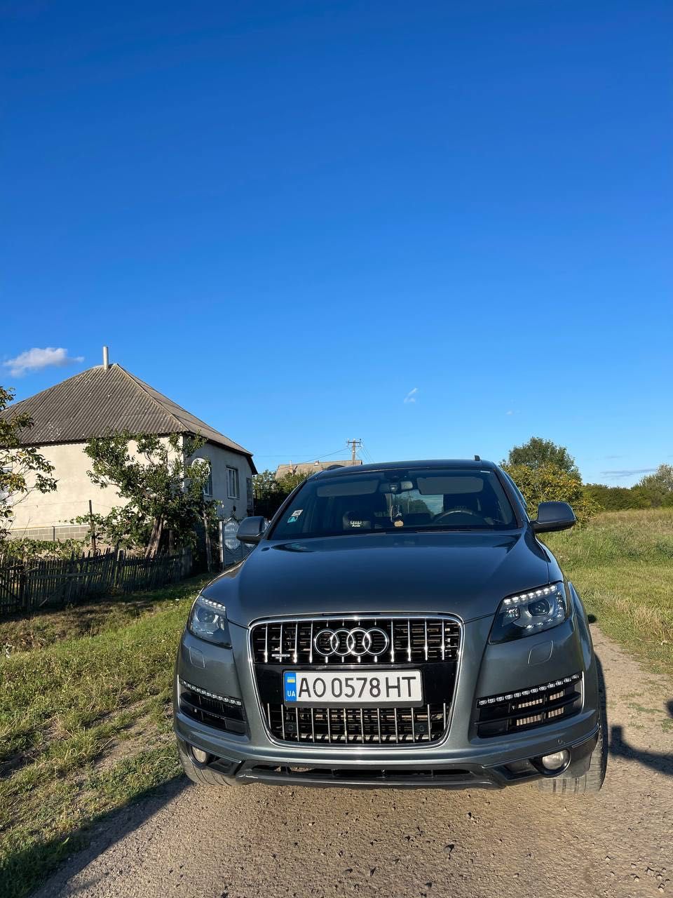 Продам АУДІ Q7...