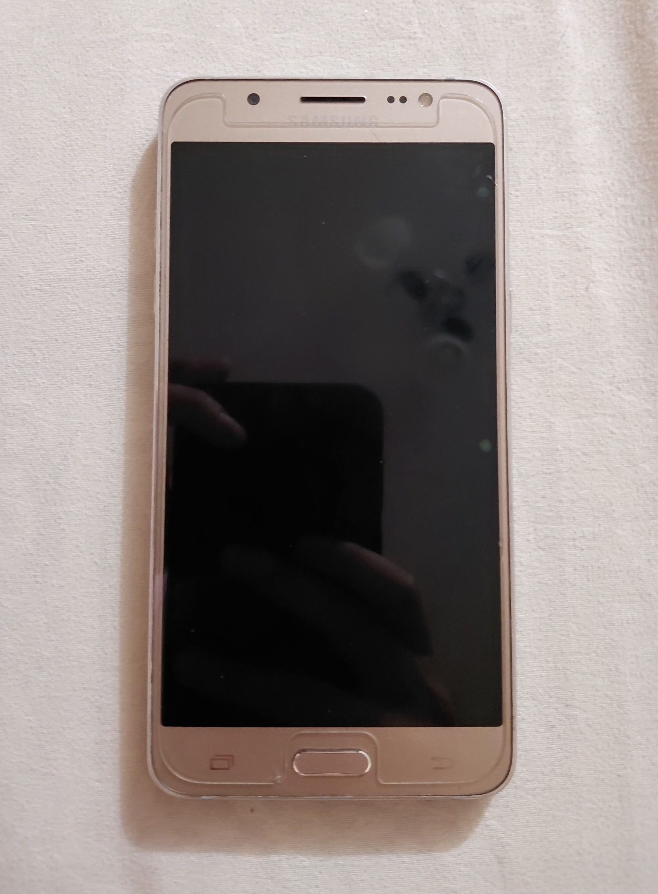 Телефон Samsung galaxy j5 2016