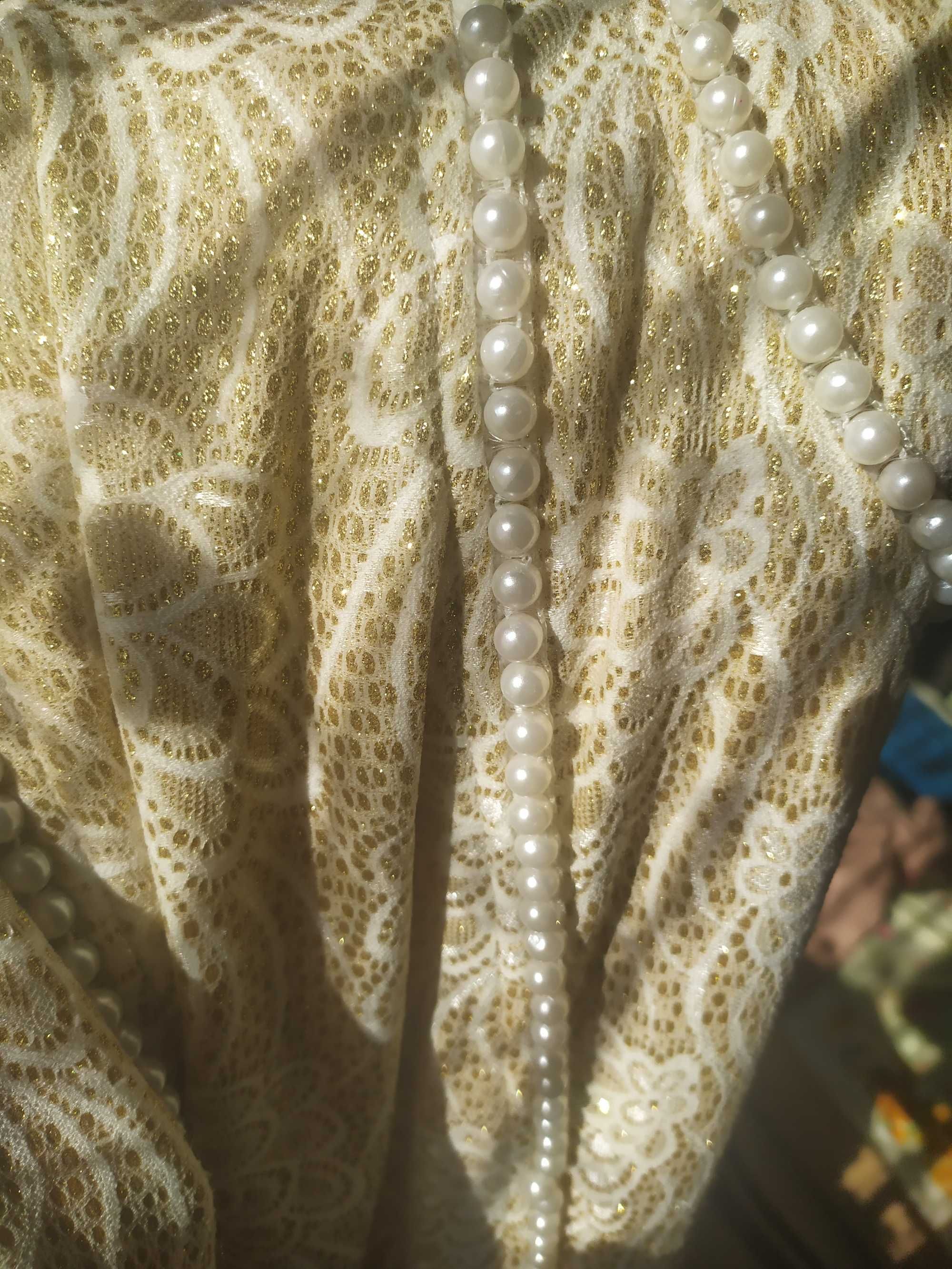 Сукня з перлинками розміру S