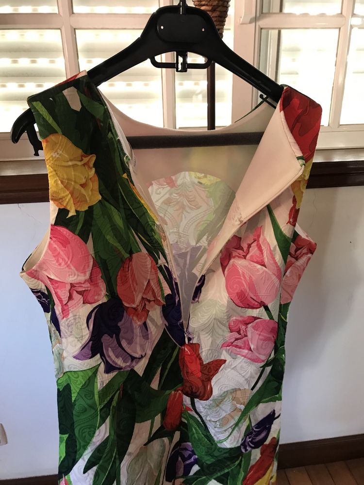 Vestido Florido de excelente qualidade