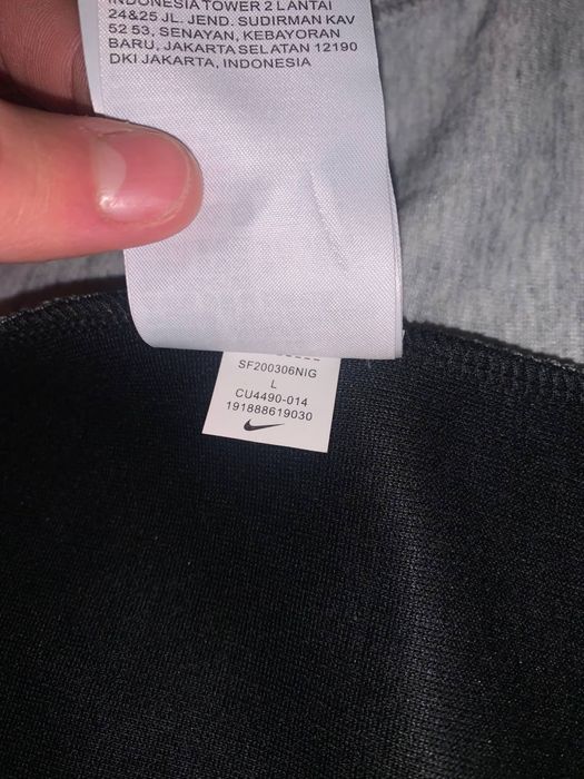 Продається nike tech fleece