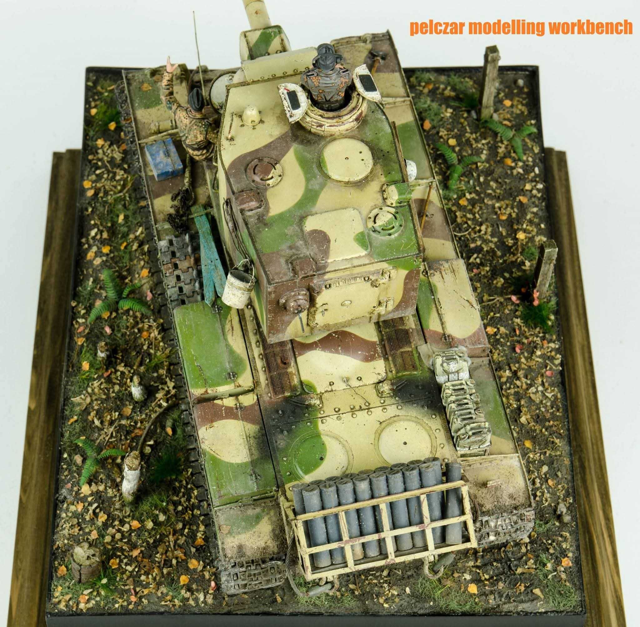 Diorama, model KV-II 754(r) 1:35