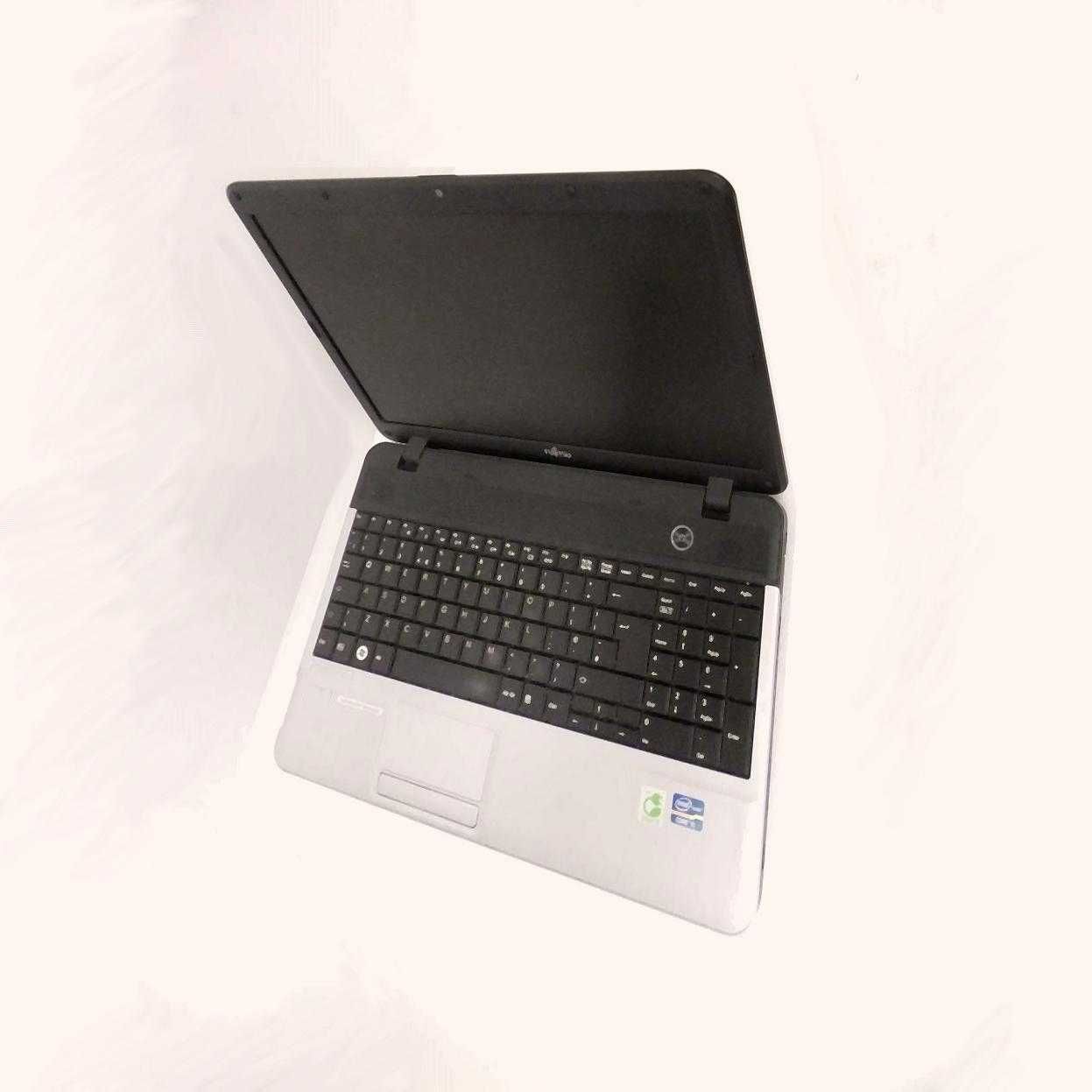 Fujitsu Lifebook A531 z Windows 10 PRO SSD 8G RAM i3