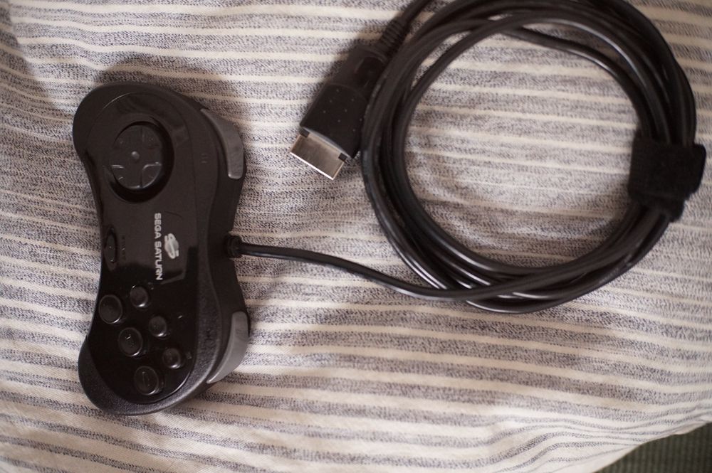 Sega Saturn pad kontroler (wersja 2)