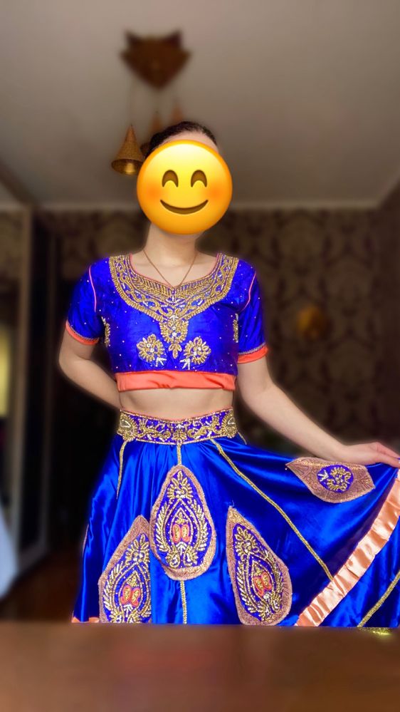 Індійський костюм синього кольору