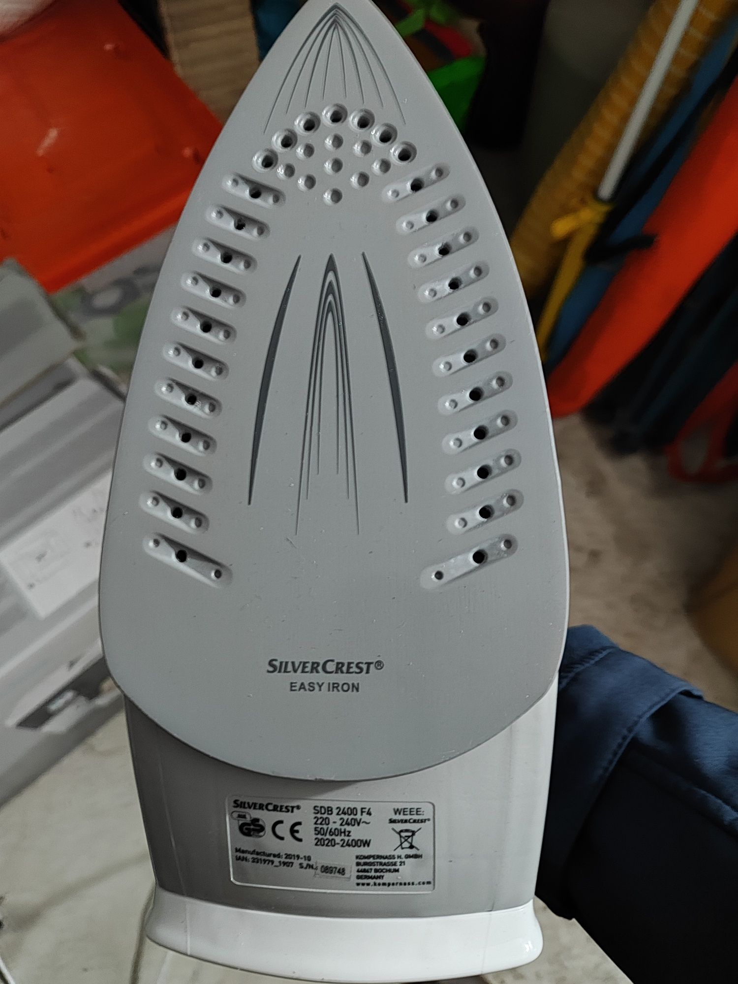 Ferro de engomar SilverCrest 2400 watts