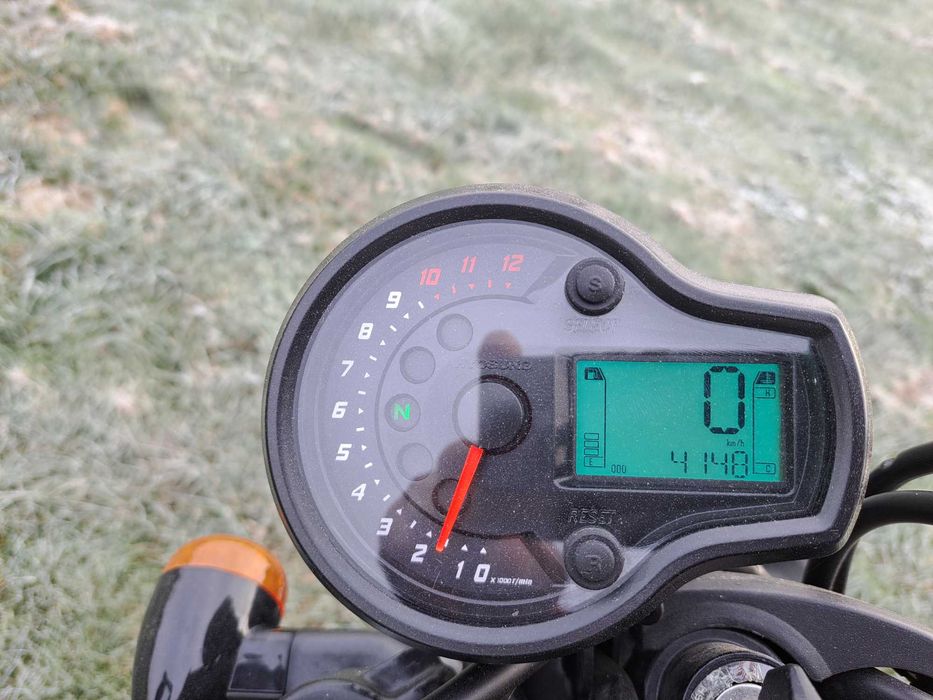 HYOSUNG GV 125 AQUILA 2022R plus sakwy przebieg 4148 km