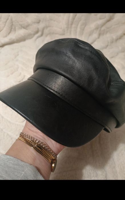 Kaszkiet damski firmy Berhka 56