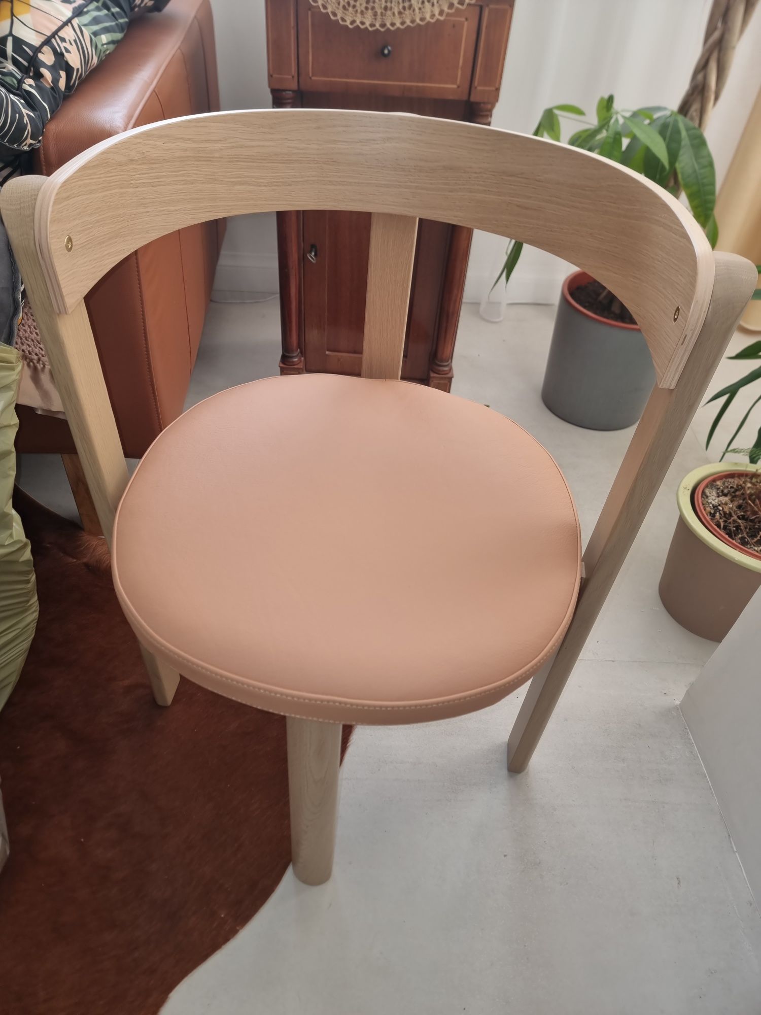 Nowe krzesło Ikea Stockholm 2025