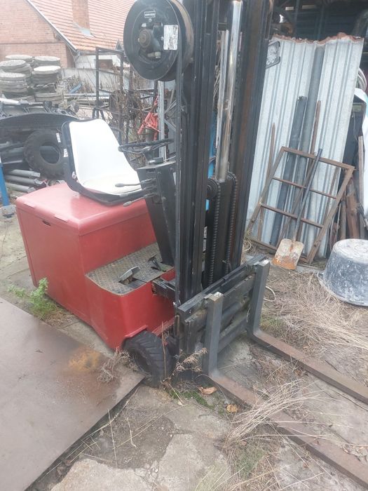Wózek widłowy elektryczny  sztaplarka