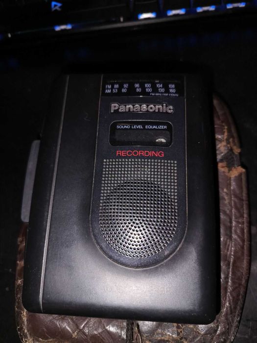 Кассетний диктофон Panasonic RQ-A170