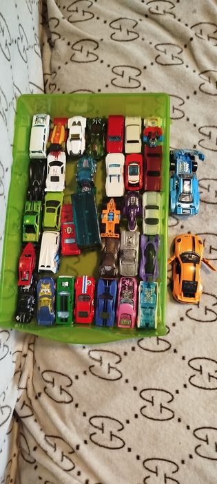 Hot wheels duże oraz tir