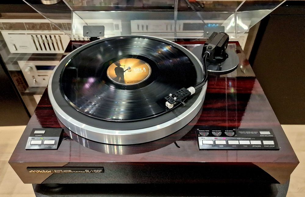 Gramofon Victor QL-Y66F ramie S, piękny