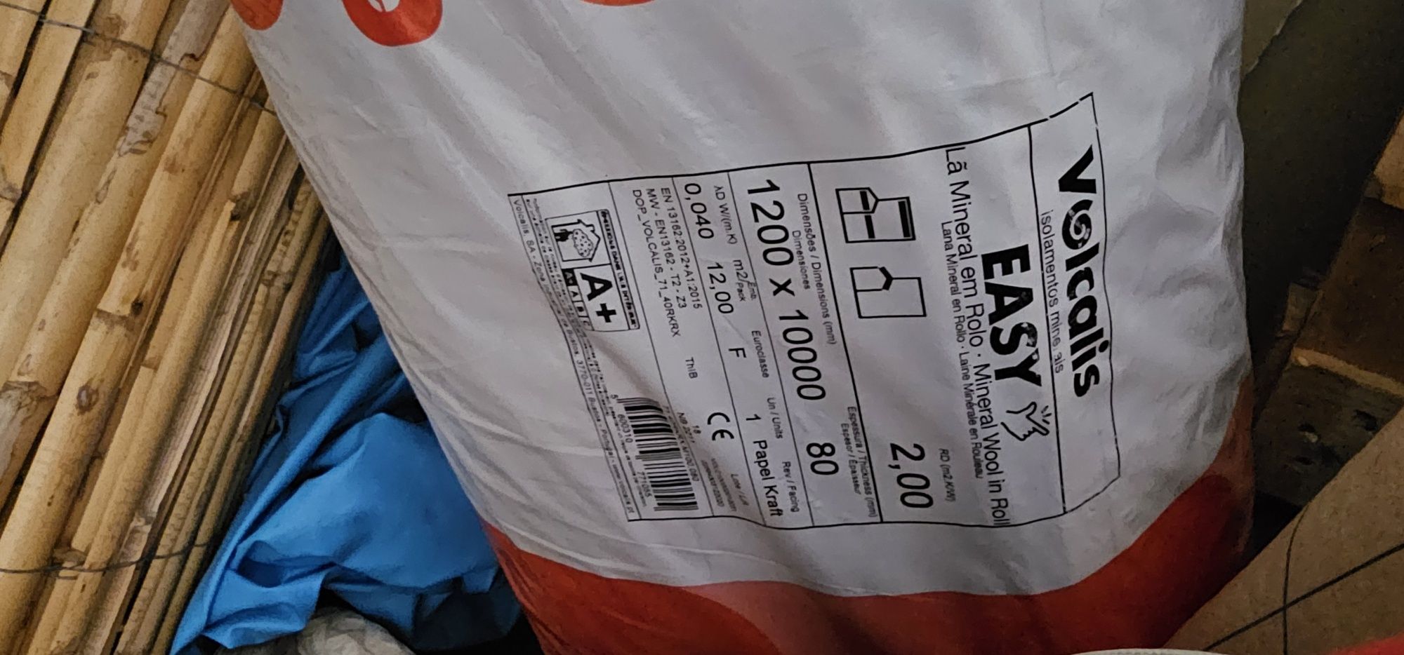Vende-se Placas de gesso + placas XPS+ lã mineral volcalis