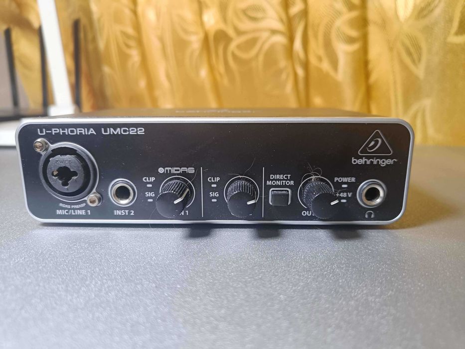 Behringer U-Phoria UMC22